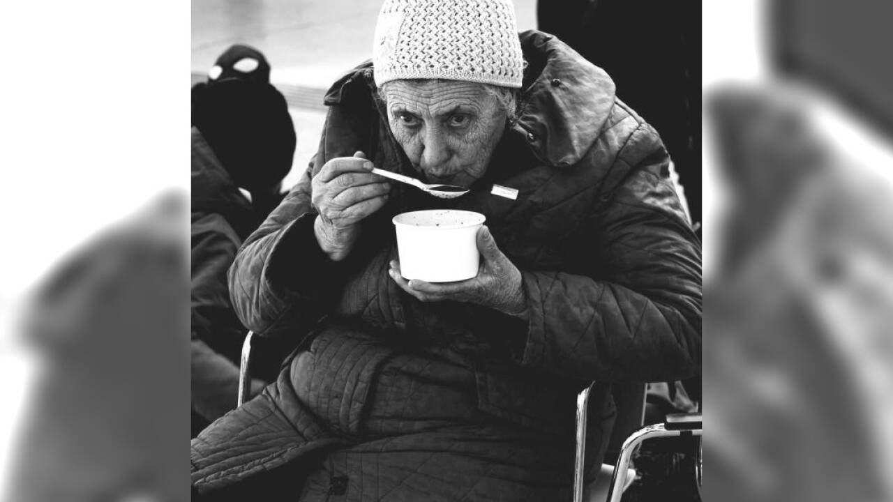 Auch in ihrer Arbeit als Fotografin dokumentiert Shashenok die Auswirkungen des Krieges. Auch in ihrer Arbeit als Fotografin dokumentiert Shashenok die Auswirkungen des Krieges.