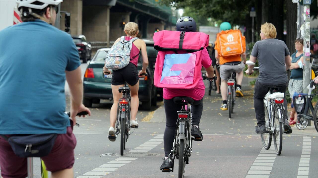 Radkuriere gehören vielerorts schon zum Stadtbild. Radkuriere gehören vielerorts schon zum Stadtbild.