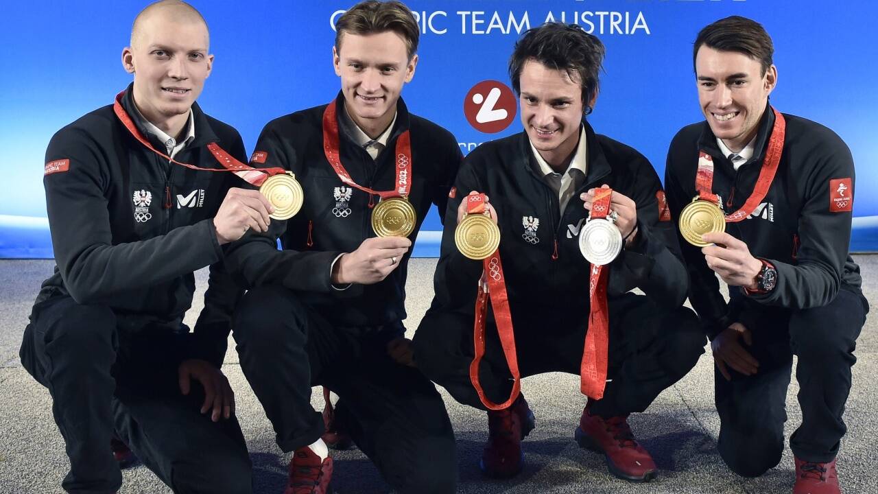 In Peking jubelten die ÖSV-Adler über Olympiagold im Teambewerb.  In Peking jubelten die ÖSV-Adler über Olympiagold im Teambewerb.