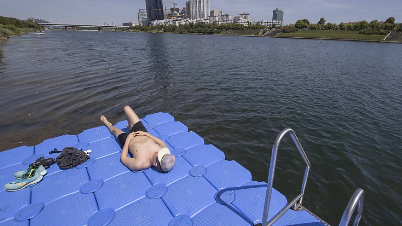 Die Sonne lockte zum Wasser 