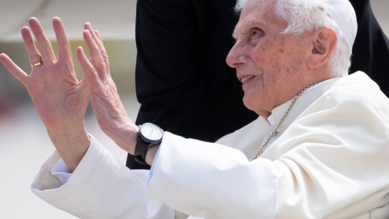 Juristische Probleme für den emeritierten Papst 