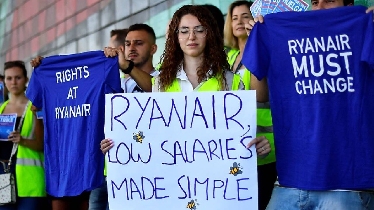 Protest gegen Ryanair in Barcelona  Protest gegen Ryanair in Barcelona