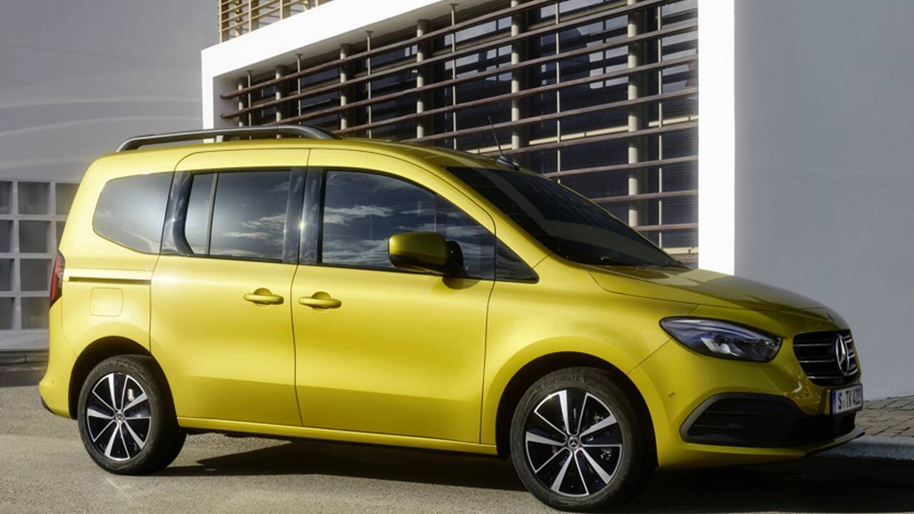 Die T-Klasse ist eng mit dem Kangoo verwandt, optisch aber klar Mercedes. 