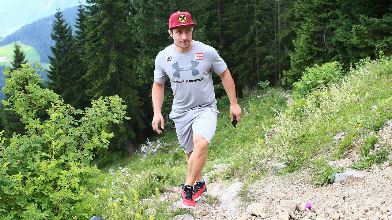 Marcel Hirscher lud auf "seiner" Stuhlalm zu Kaiserschmarrn und Talk