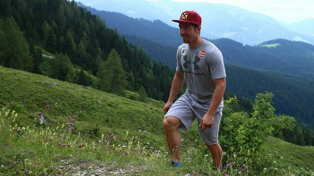 Marcel Hirscher lud auf "seiner" Stuhlalm zu Kaiserschmarrn und Talk