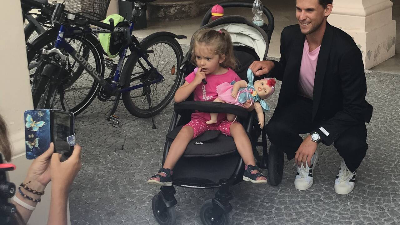 Fans wird jeder Selfie-Wunsch erfüllt.  Fans wird jeder Selfie-Wunsch erfüllt.