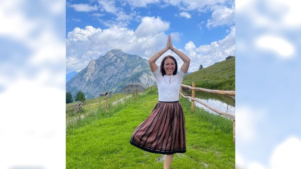 Mittwochs ab 8.15 Uhr bieten die Almbetreiber zudem „Yoga & Brunch auf der Alm“ an. Anmeldung erforderlich (0664 9752500). 