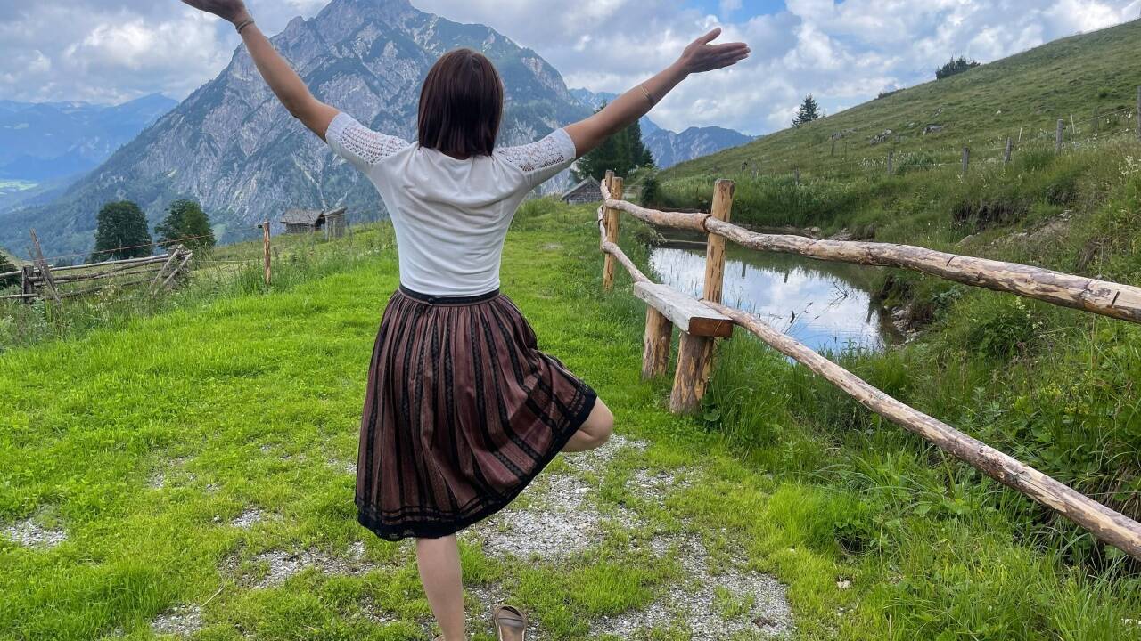 Mittwochs ab 8.15 Uhr bieten die Almbetreiber zudem „Yoga & Brunch auf der Alm“ an. Anmeldung erforderlich (0664 9752500). 