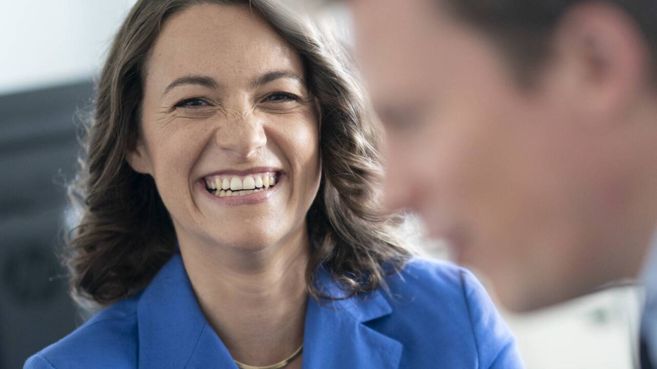 Feiert TV-Premiere: Julia Schmuck. 