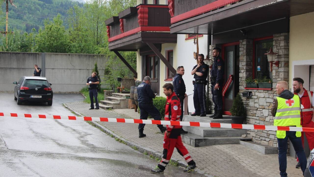 In diesem Haus war es am 13. Mai zur tödlichen Bluttat gekommen.   In diesem Haus war es am 13. Mai zur tödlichen Bluttat gekommen.
