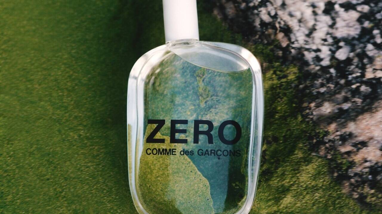 „Zero“ von Comme des Garçons will Ausdruck radikaler Einfachheit sein. Mit Bergamotte, Moschus, Vetiver und synthetischer Rose. 