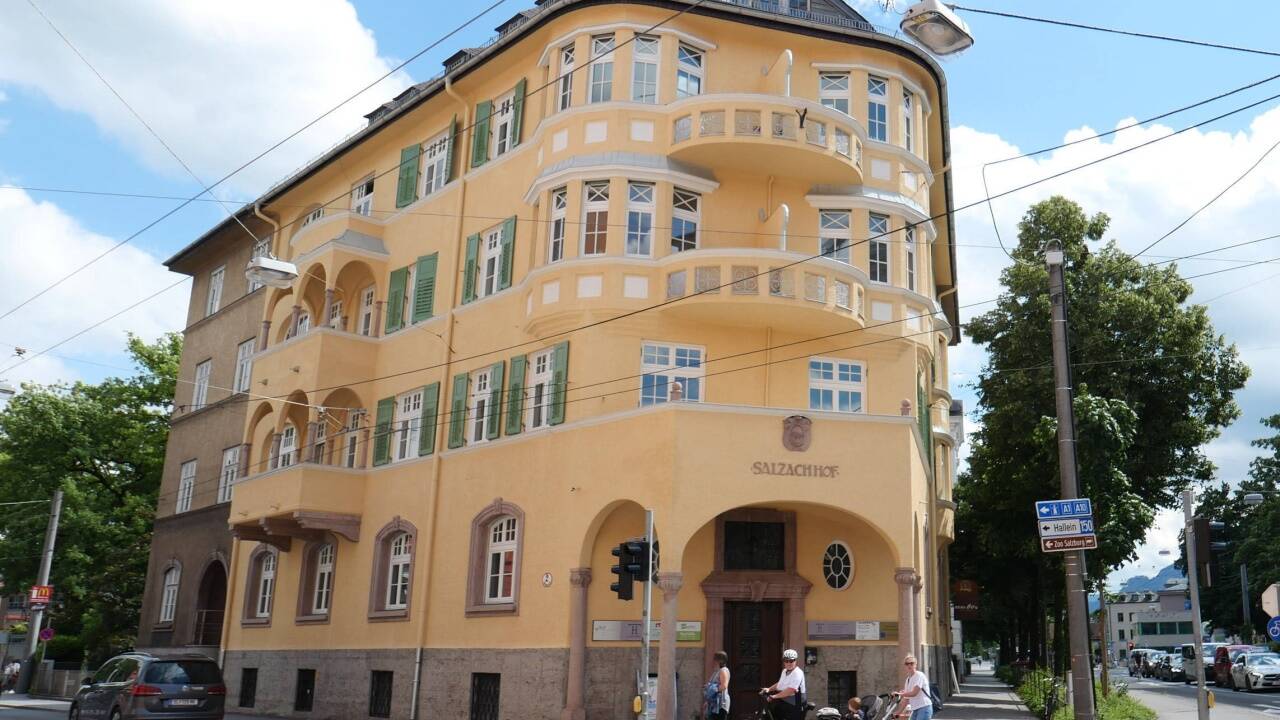 Der Salzachhof liegt an einem neuralgischen Verkehrsknotenpunkt.  