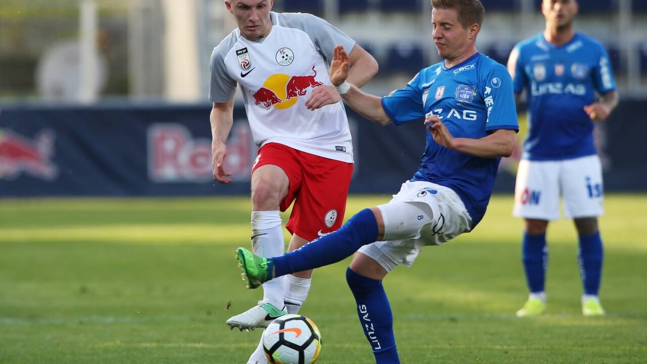 SAK-Neuzugang Maximilian Schuster (links) sammelte von 2016 bis 2018 mit dem FC Liefering Erfahrung in der 2. Bundesliga. 