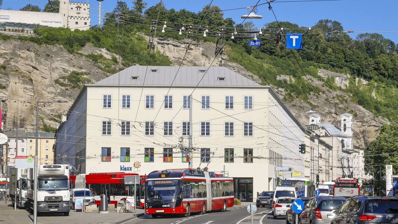 Auch die neuen Eigentümer wollen an den Umbauplänen für den AVA-Hof festhalten. 