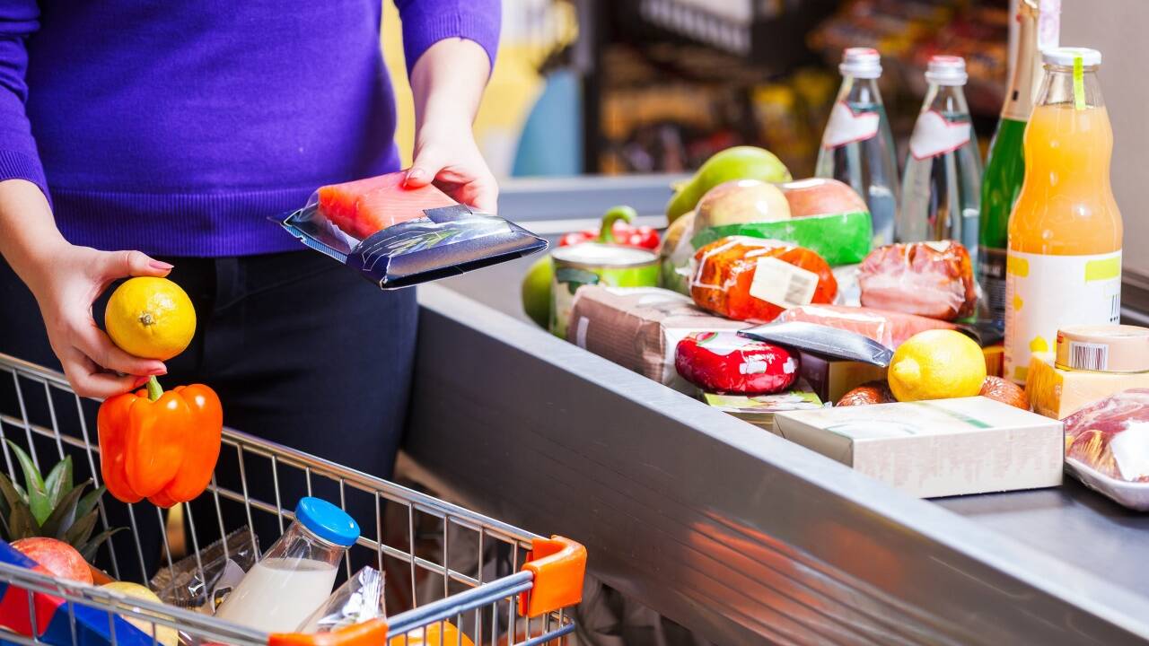 Nahrungsmittel und alkoholfreie Getränke verteuerten sich durchschnittlich um 11,3 Prozent.  Nahrungsmittel und alkoholfreie Getränke verteuerten sich durchschnittlich um 11,3 Prozent.