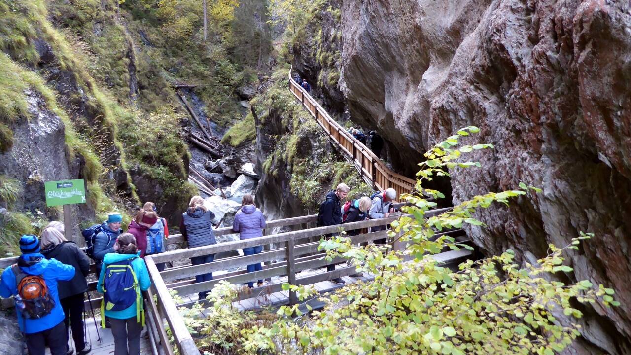 Die Gletschermühle in der kühlen Kitzlochklamm.  