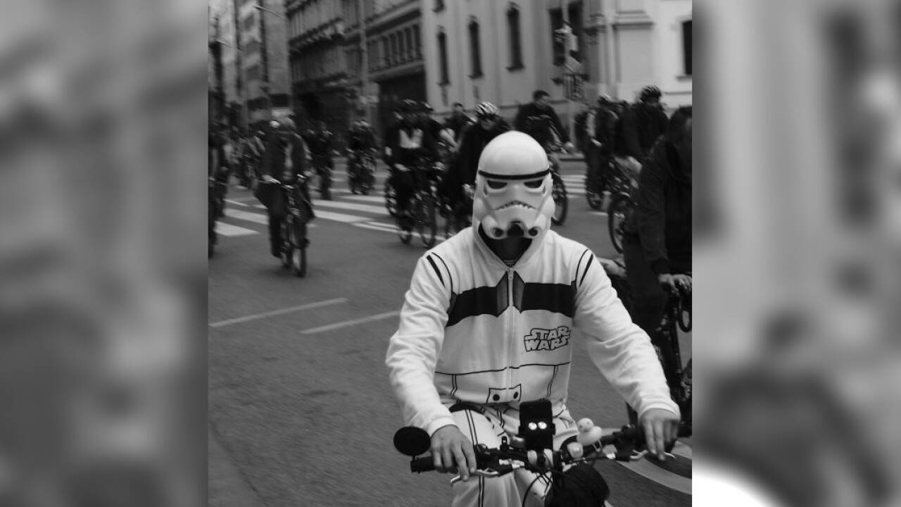 150 Gäste feierten in Anwesenheit des Schauspielers und der Leica-Galerie-Chefin Karin Rehn-Kaufmann eine Vernissage am Donnerstabend.  150 Gäste feierten in Anwesenheit des Schauspielers und der Leica-Galerie-Chefin Karin Rehn-Kaufmann eine Vernissage am Donnerstabend.