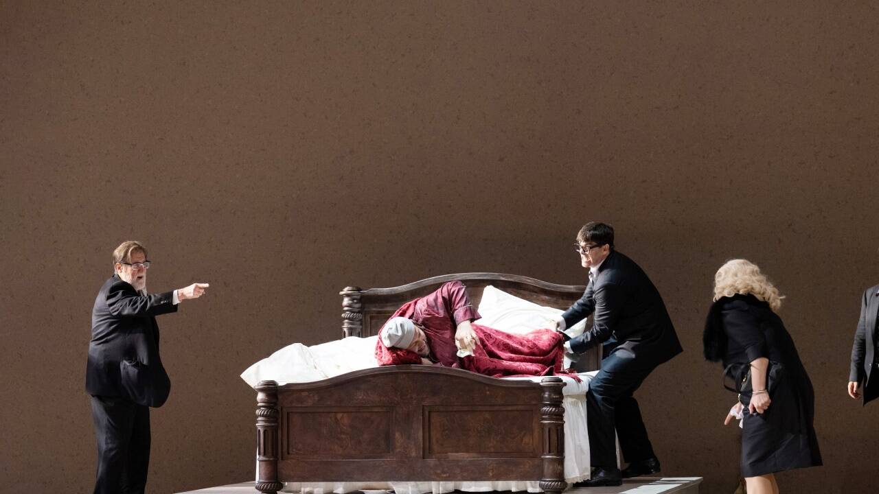 Il trittico 2022: Scott Wilde (Simone), Misha Kiria (Gianni Schicchi), Dean Power (Gherardo), Enkelejda Shkosa (Zita), Iurii Samoilov (Marco), Caterina Piva (La Ciesca).  