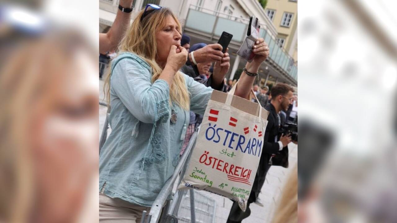 Aus dem Publikum gab es auch Pfiffe.  Aus dem Publikum gab es auch Pfiffe.