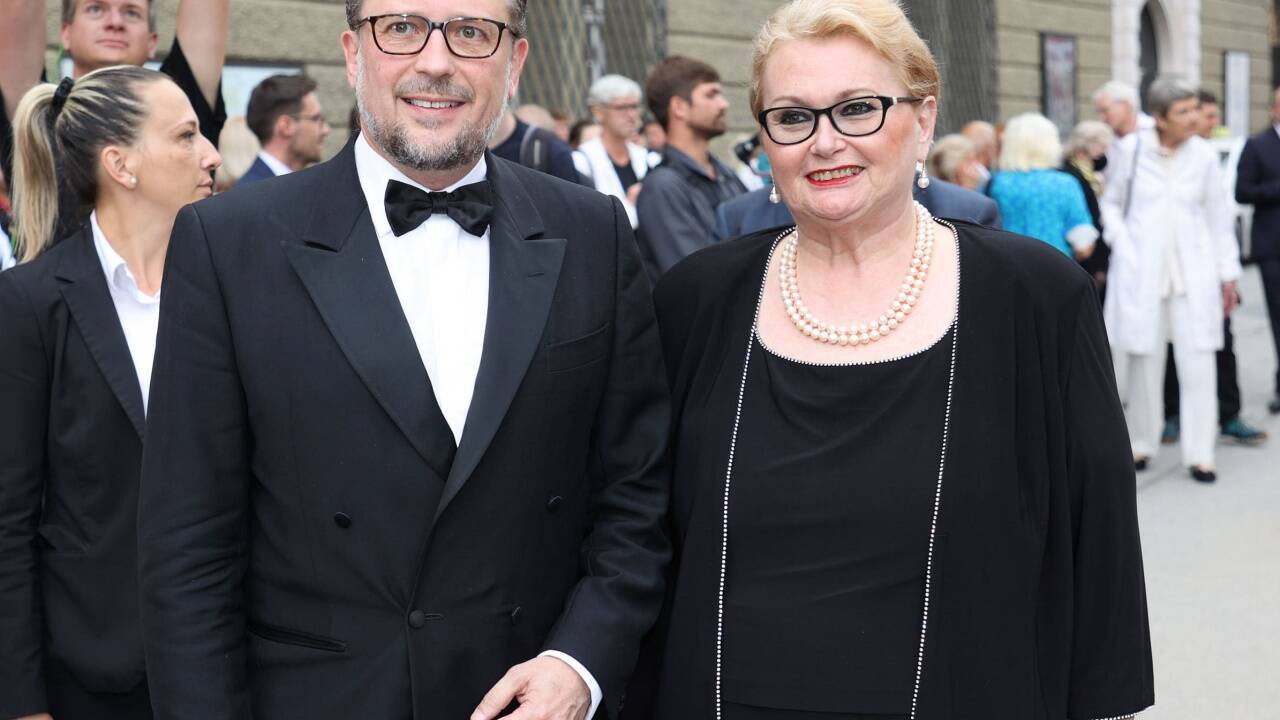 Minister Alexander Schallenberg mit seiner Amtskollegin Bisera Turković. Minister Alexander Schallenberg mit seiner Amtskollegin Bisera Turković.