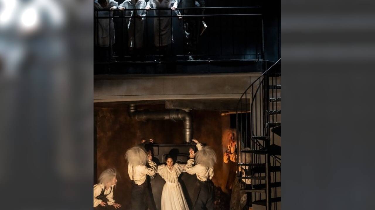 Die Zauberflöte 2022: Regula Mühlemann (Pamina), Wiener Sängerknaben (Drei Knaben), Roland Koch (Großvater), Konzertvereinigung Wiener Staatsopernchor. Die Zauberflöte 2022: Regula Mühlemann (Pamina), Wiener Sängerknaben (Drei Knaben), Roland Koch (Großvater), Konzertvereinigung Wiener Staatsopernchor.