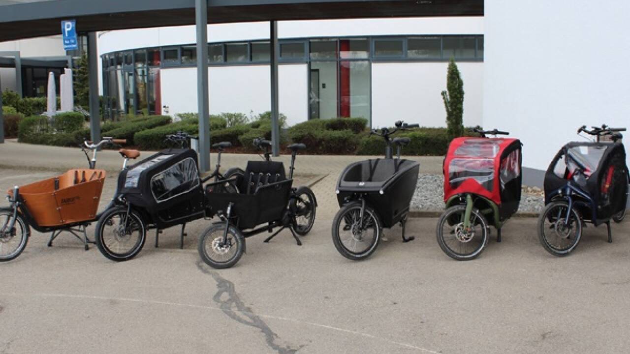 Die E-Lastenräder im Test: Babboe City E, eBullitt 6100 von Bullitt, der Testsieger e-muli st von Muli, Family von Urban Arrow, Triobike Cargo, Prophete Cargo Plus E-Bike (v. l.).  Die E-Lastenräder im Test: Babboe City E, eBullitt 6100 von Bullitt, der Testsieger e-muli st von Muli, Family von Urban Arrow, Triobike Cargo, Prophete Cargo Plus E-Bike (v. l.).