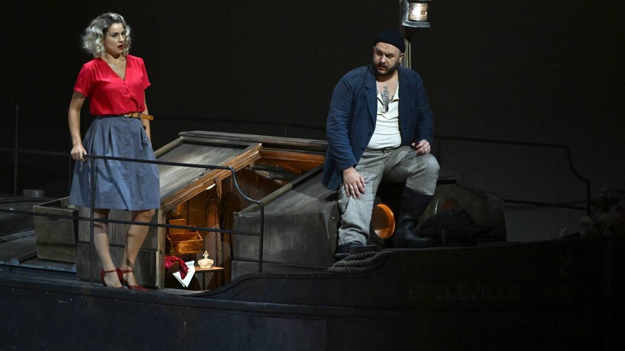 Asmik Grigorian (Giorgetta), Roman Burdenko (Michele) in „Il tabarro“. 