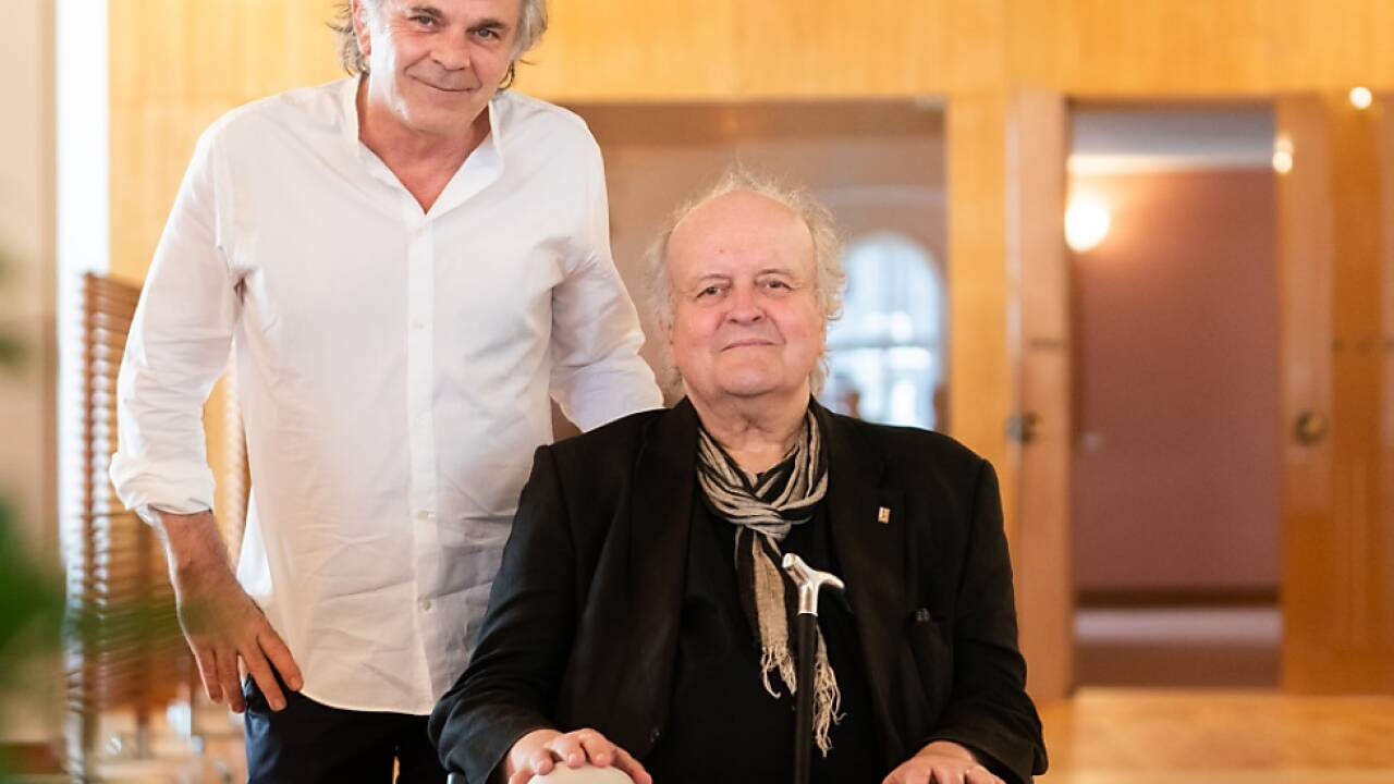 Intendant Hinterhäuser und der neue Festspielnadelträger Rihm 