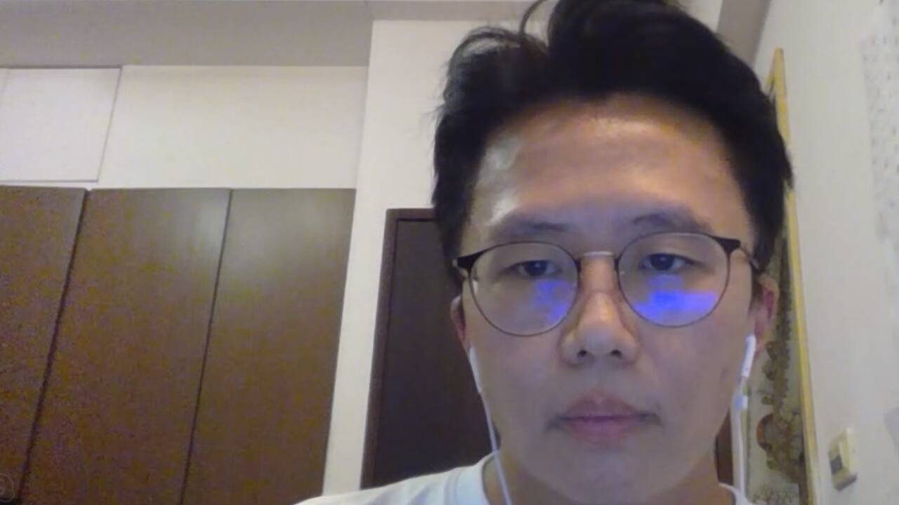 Tenzin Topden beim Video-Gespräch mit den SN. 