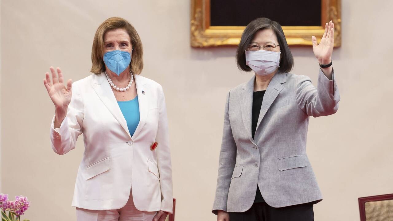 Nancy Pelosi (links) besuchte Taiwans Präsidentin Tsai Ing-wen. 