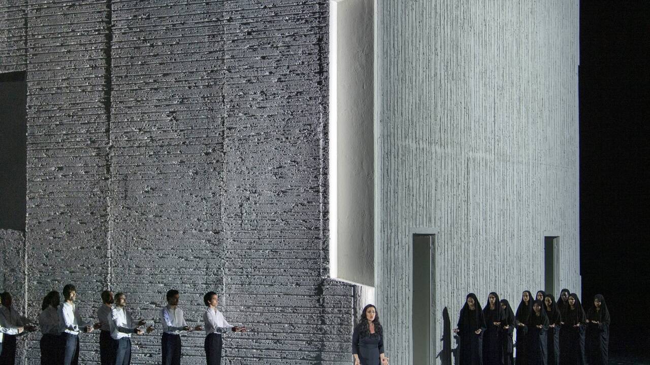  Elena Stikhina (Aida), Konzertvereinigung Wiener Staatsopernchor 