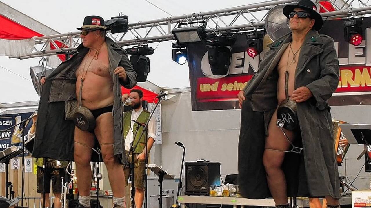 Auch Bartl Gensbichler und seine „Skilehrermusi“ sorgten für einen komödiantischen Beitrag vor der Playbackshow.  