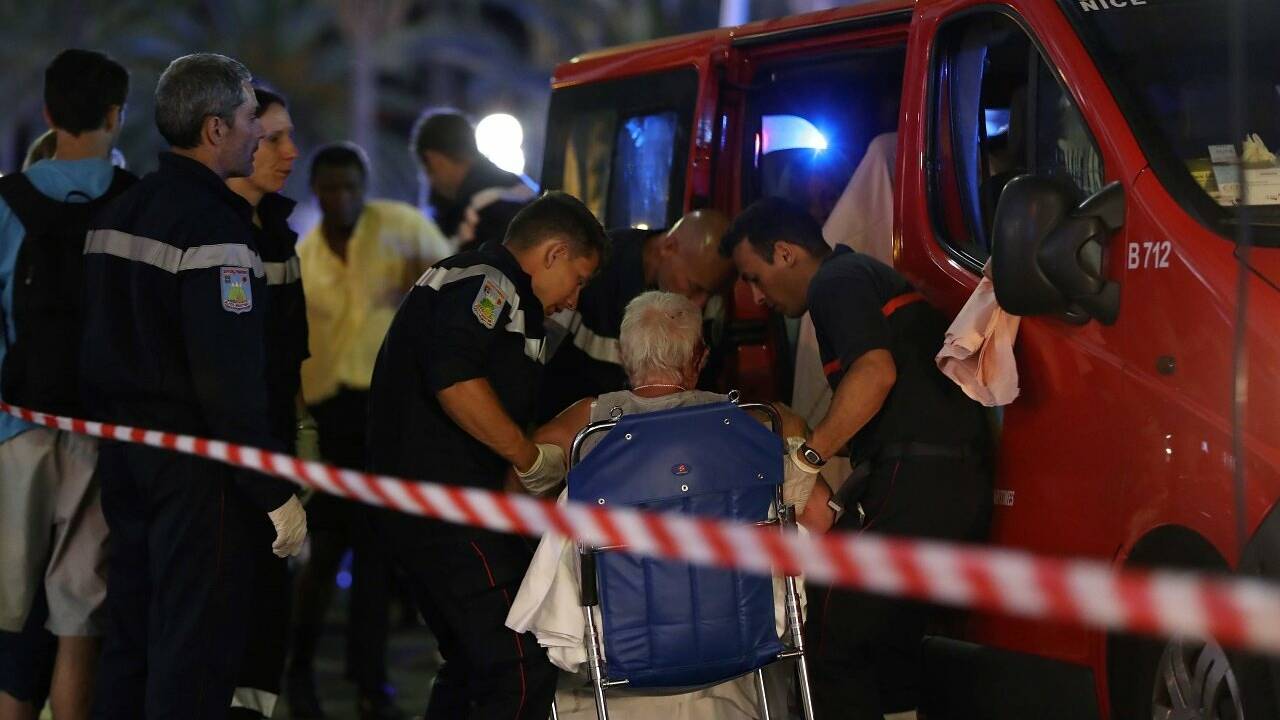 84 Tote nach Anschlag in Nizza - Attentäter identifiziert