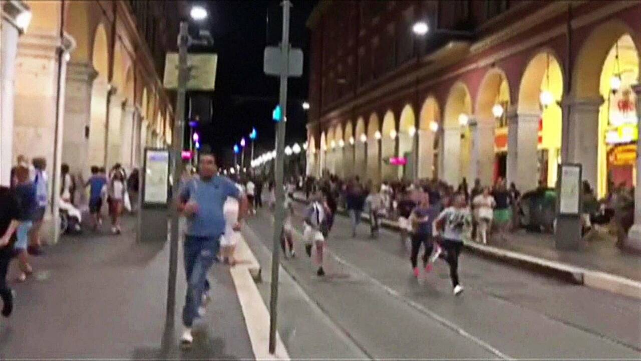 84 Tote nach Anschlag in Nizza - Attentäter identifiziert