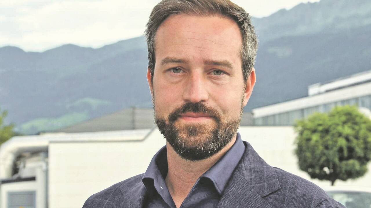 Landesrat Stefan Schnöll bei einem Besuch in Zell am See.  