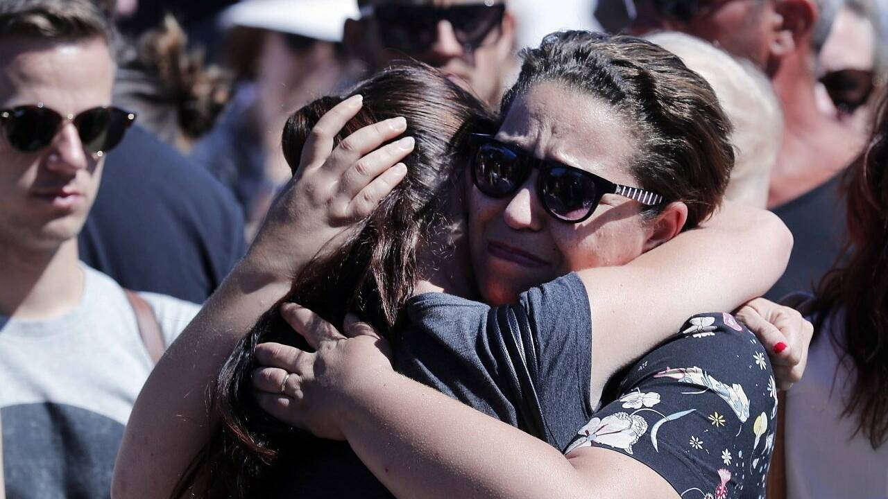 84 Tote nach Anschlag in Nizza - Attentäter identifiziert