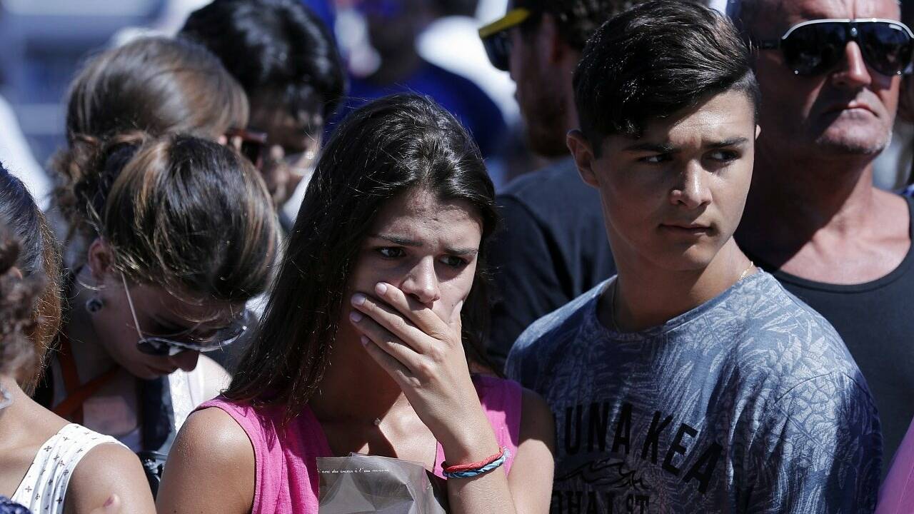 84 Tote nach Anschlag in Nizza - Attentäter identifiziert