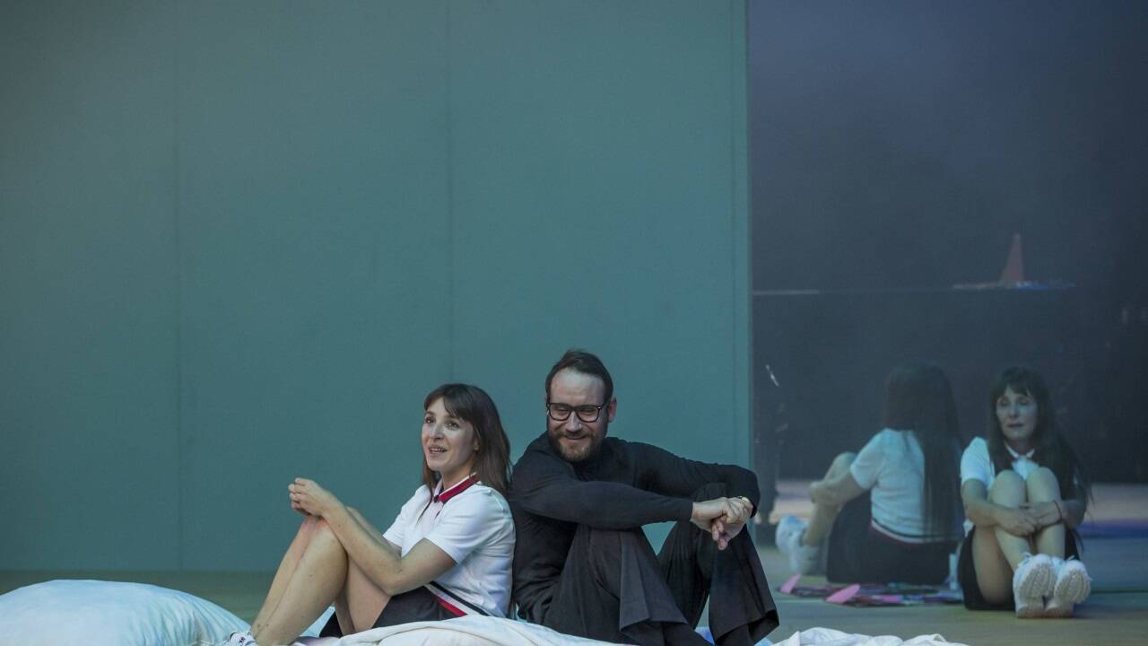 Rosa Thormeyer (Iphigenia), Sebastian Zimmler (Agamemnon/Toas), Oda Thormeyer (Iphigenia) Rosa Thormeyer (Iphigenia), Sebastian Zimmler (Agamemnon/Toas), Oda Thormeyer (Iphigenia)