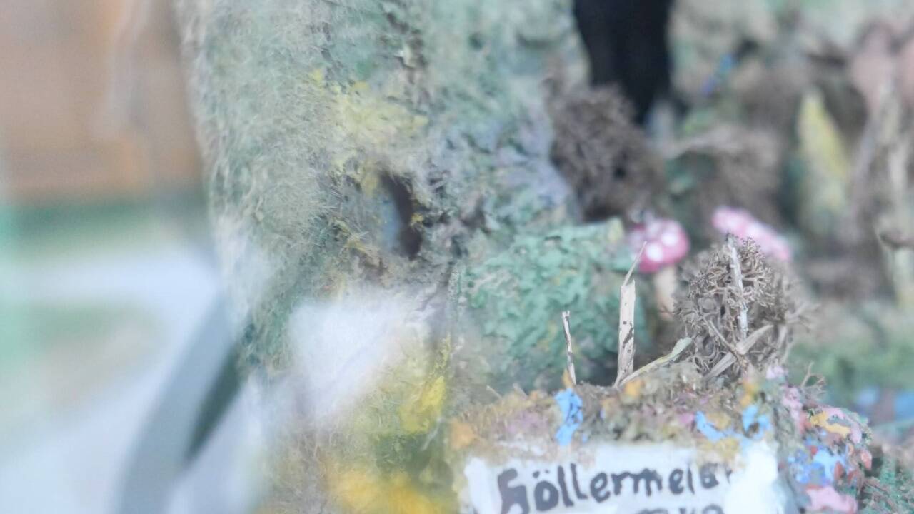 Die Signatur des Dioramen-„Bastlers“ Höllermeier.  