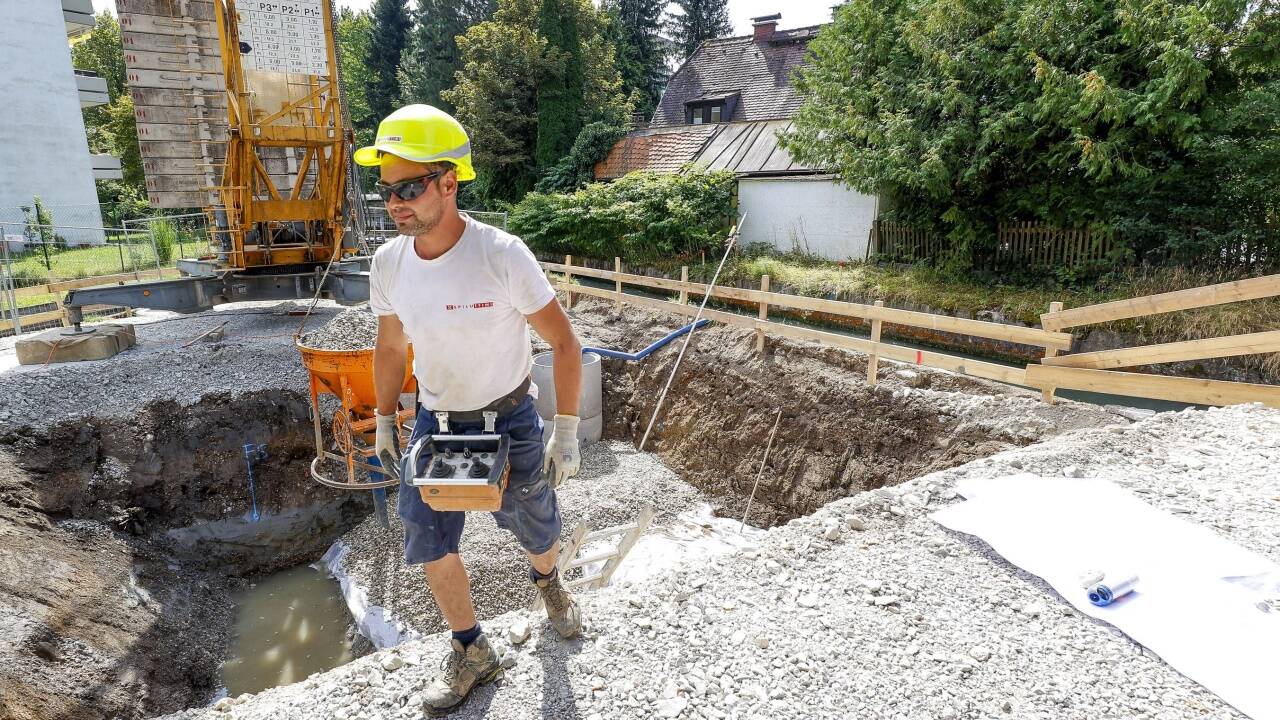 Das Wasser des Neutorarms wird künftig durch ein Krafthaus geleitet, wo es zur Stromerzeugung eine Schnecke antreibt. 