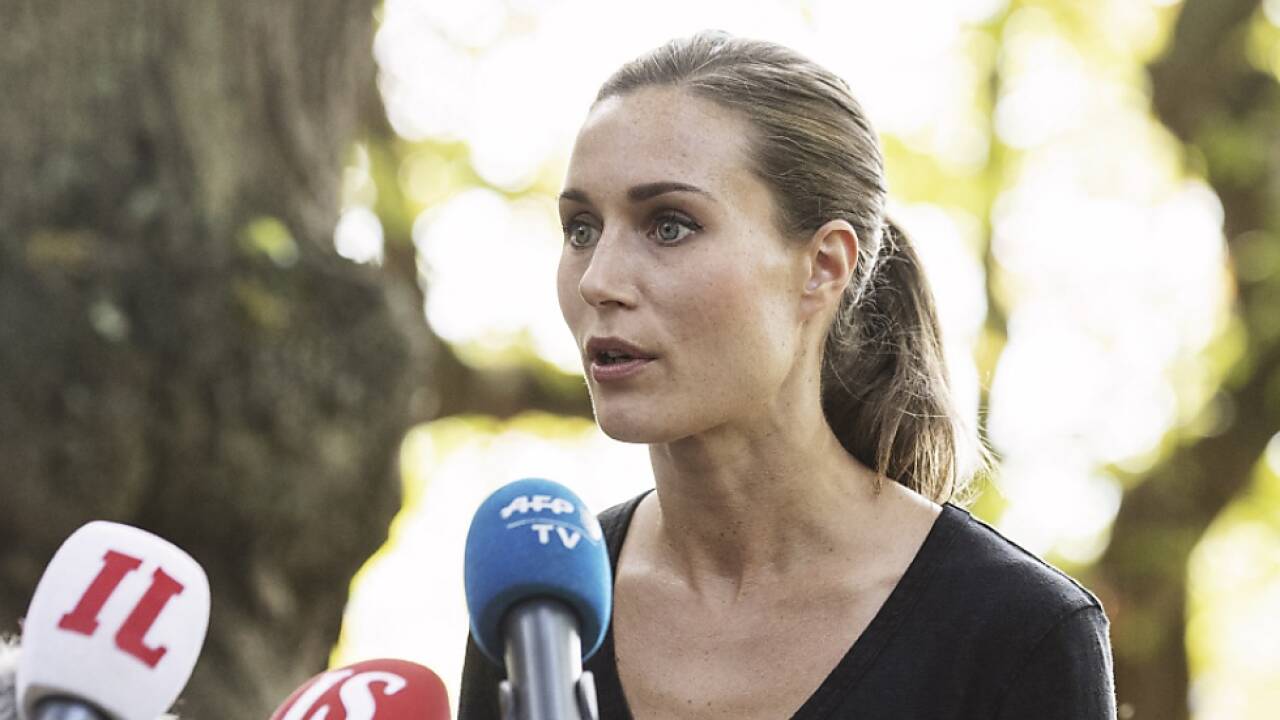 Ministerpräsidentin Marin stellt sich der Kritik  Ministerpräsidentin Marin stellt sich der Kritik