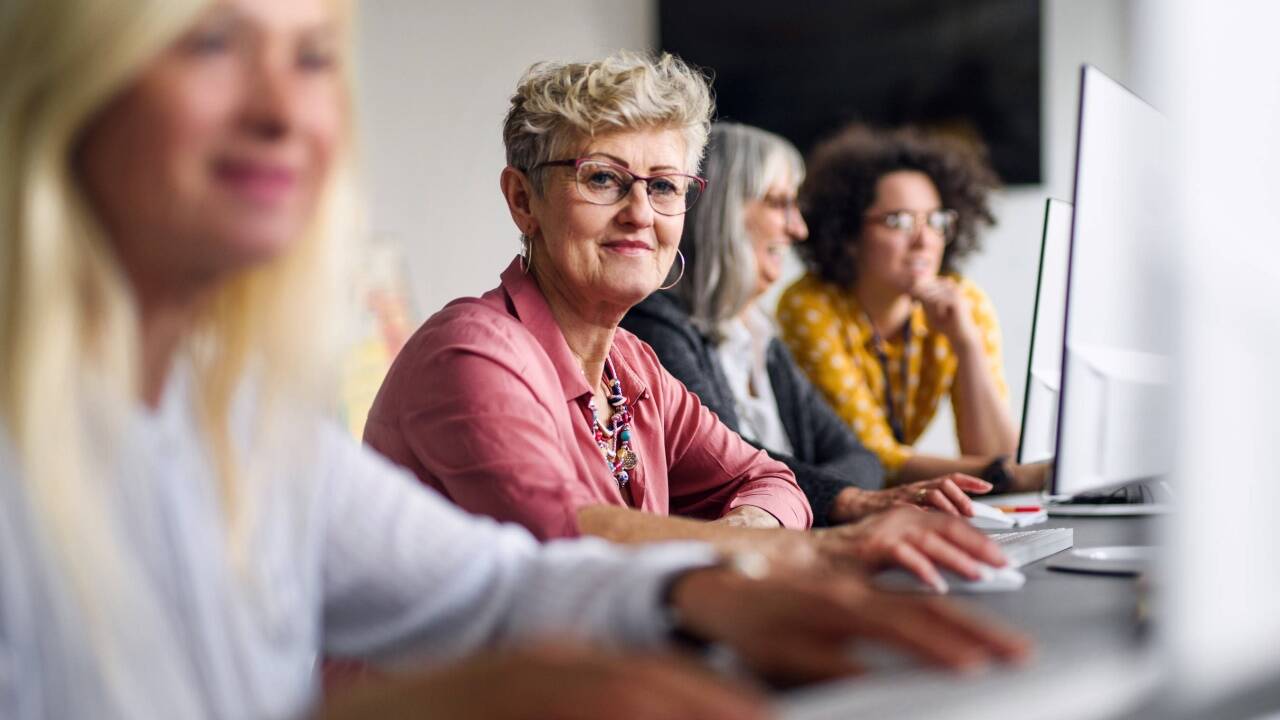 425 Menschen „55 plus“ waren im letzten Studienjahr angemeldet. Der überwiegende Teil der Studierenden ist zwischen 60 und 69 Jahre alt. 