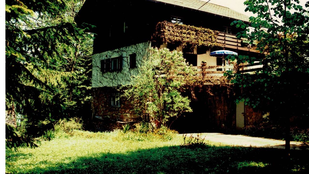 Haus Loritz oder „Villa Waldruh“ am Wolfgangsee. 