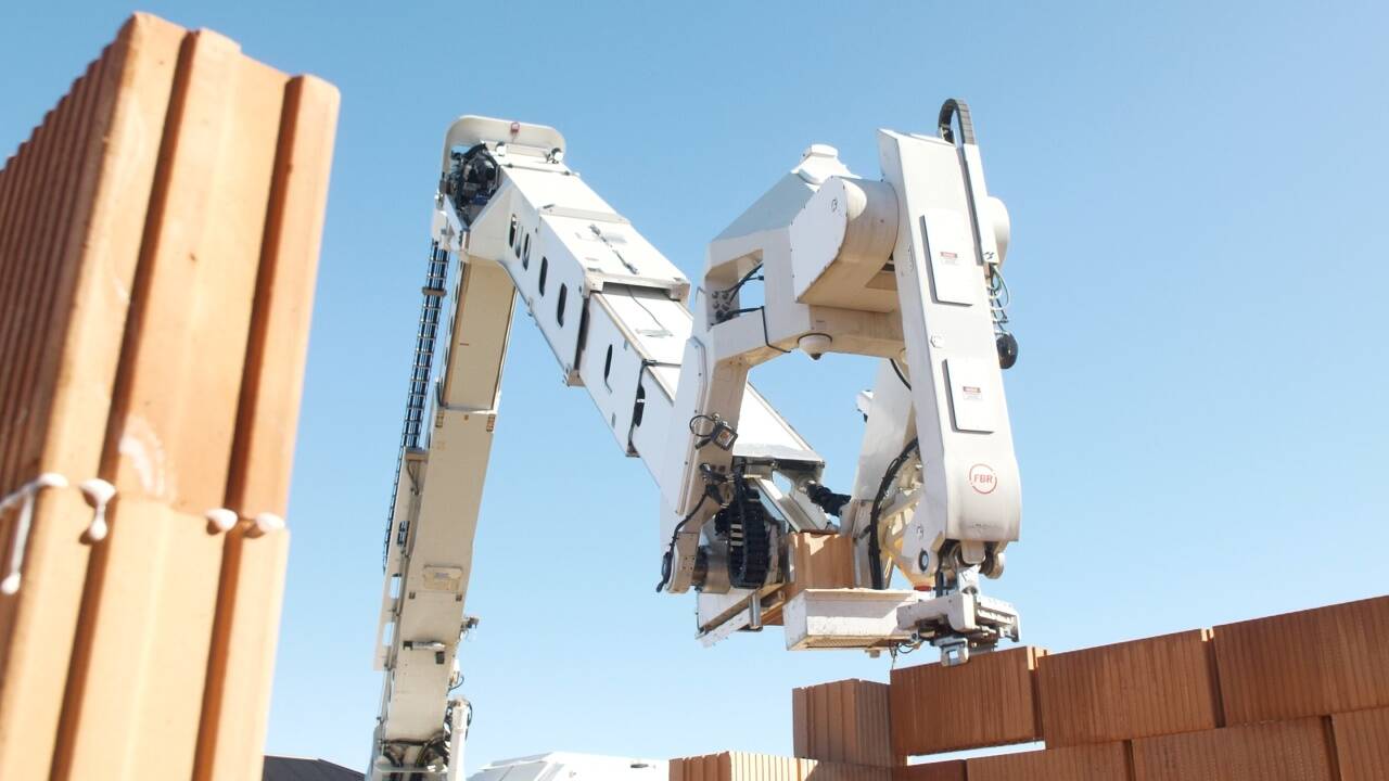 Der Bauroboter Hadrian X ist für den Bau von Ein- und Mehrfamilienhäusern mit bis zu zwei Stockwerken konzipiert.  