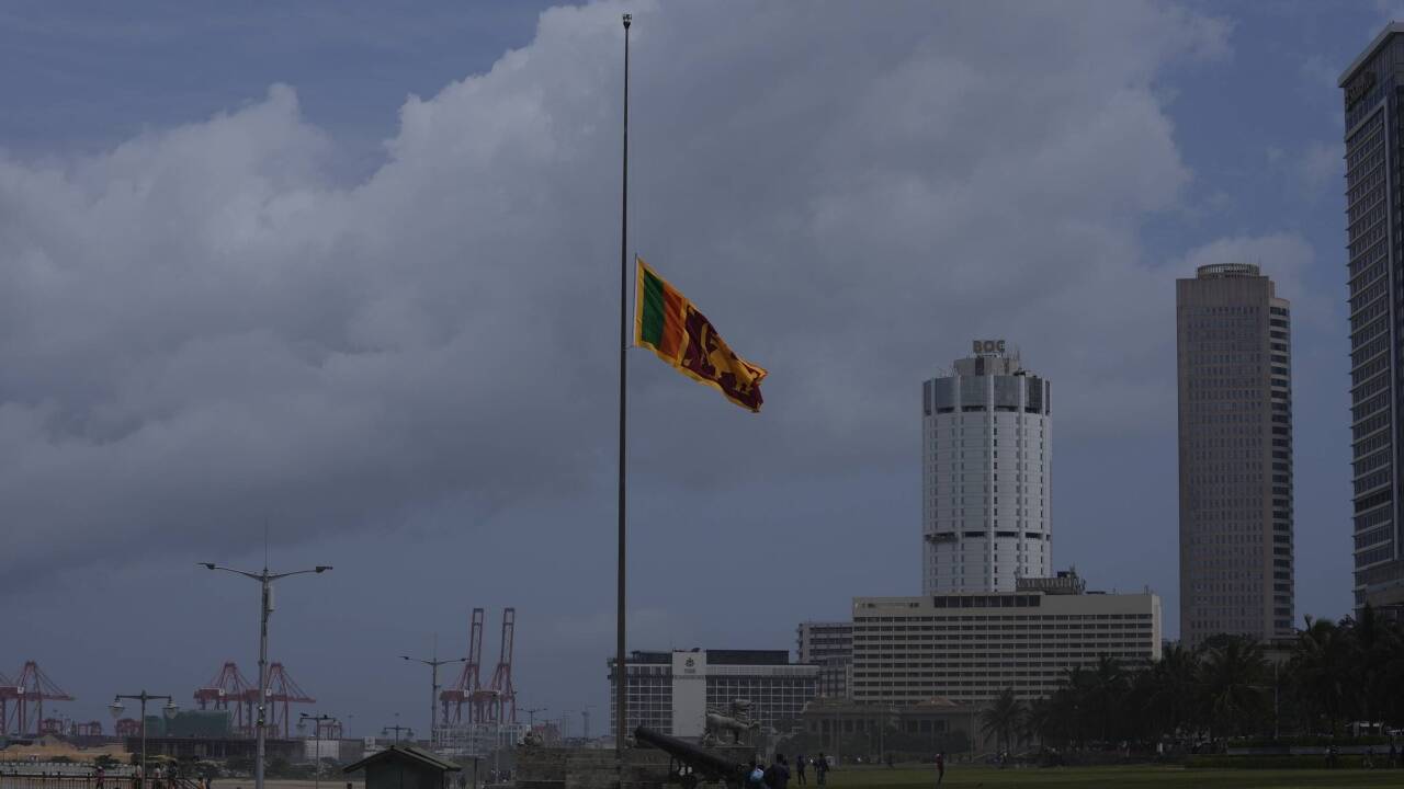 ... genauso wie jene auf Colombo (Sri Lanka). Bis 1972 gehörte das Land, das damals noch Ceylon hieß, zum Königreich, ehe es unabhängig wurde. 