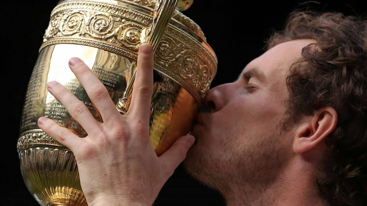 Leidgeprüfte Briten huldigen "König Murray" Leidgeprüfte Briten huldigen "König Murray"