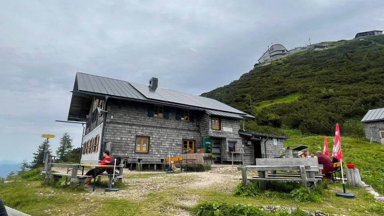 Das Zeppezauerhaus auf dem Untersberg – hier waren Sepp und Helli Forcher von 1959 bis 1967 die Wirtsleute. 