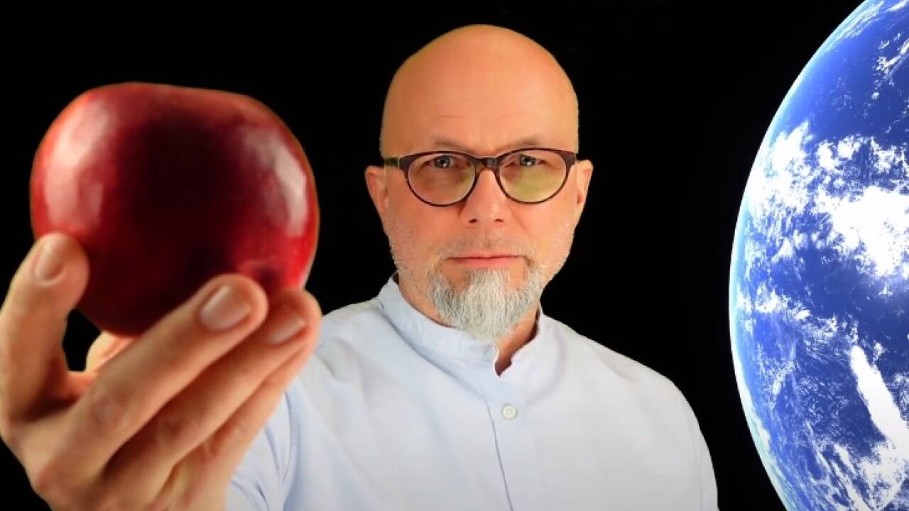 Martin Apolin will den gesamten Physikstoff für die Oberstufe in YouTube-Videos erklären.  