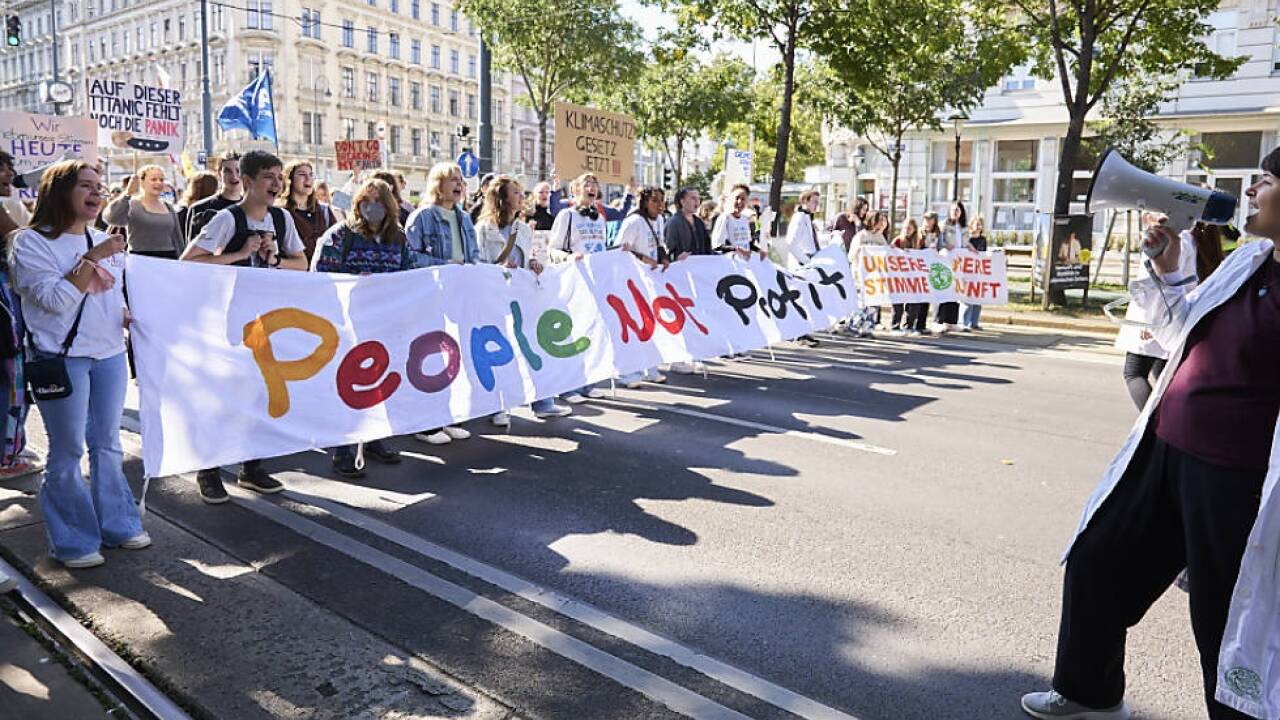 Fridays For Future und NGOs forderten soziale Gerechtigkeit 