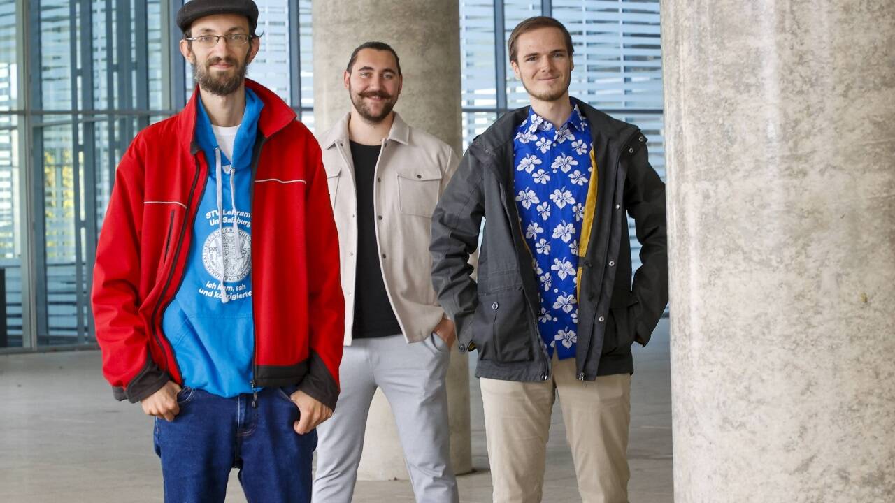 „Ans Geld darf man nicht denken“: Die Studenten Maximilian Wagner, Stefan Trivic und Bernhard Dichtl.    „Ans Geld darf man nicht denken“: Die Studenten Maximilian Wagner, Stefan Trivic und Bernhard Dichtl.